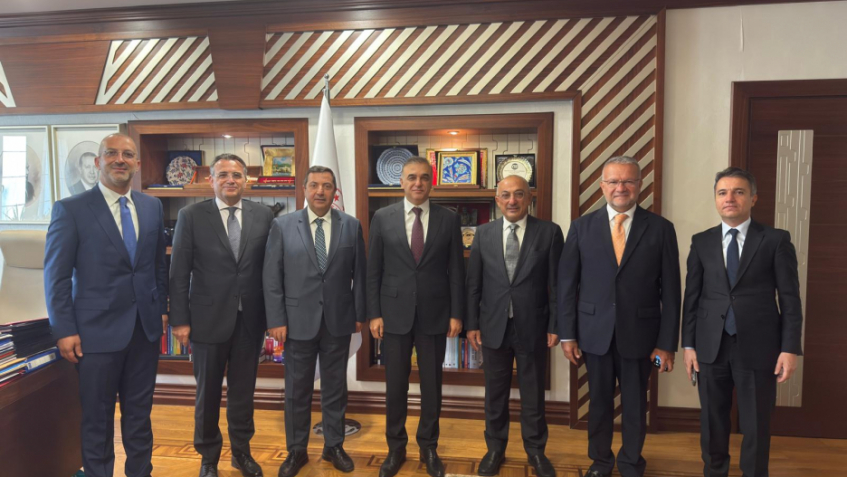 Tıbbi Cihaz Sektörünün Finansal Sürdürülebilirliği Hazine ve Maliye Bakanlığı'nda Ele Alındı